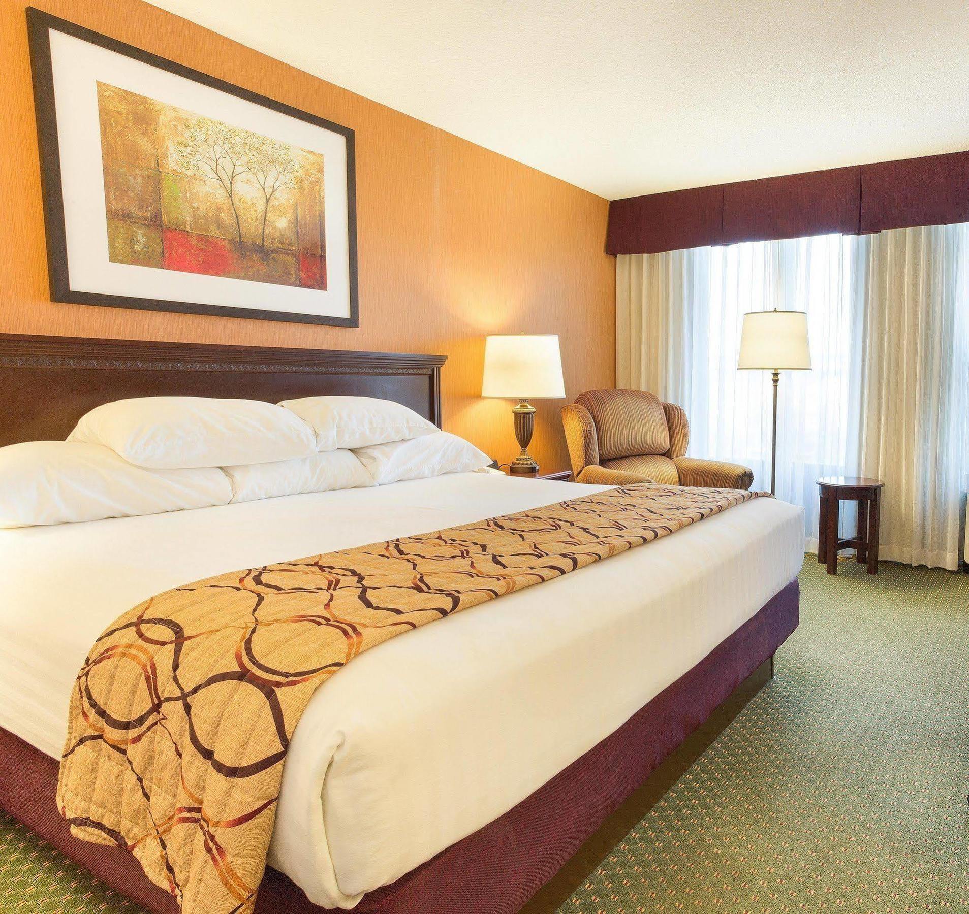 Drury Inn & Suites Terre Haute Exteriör bild