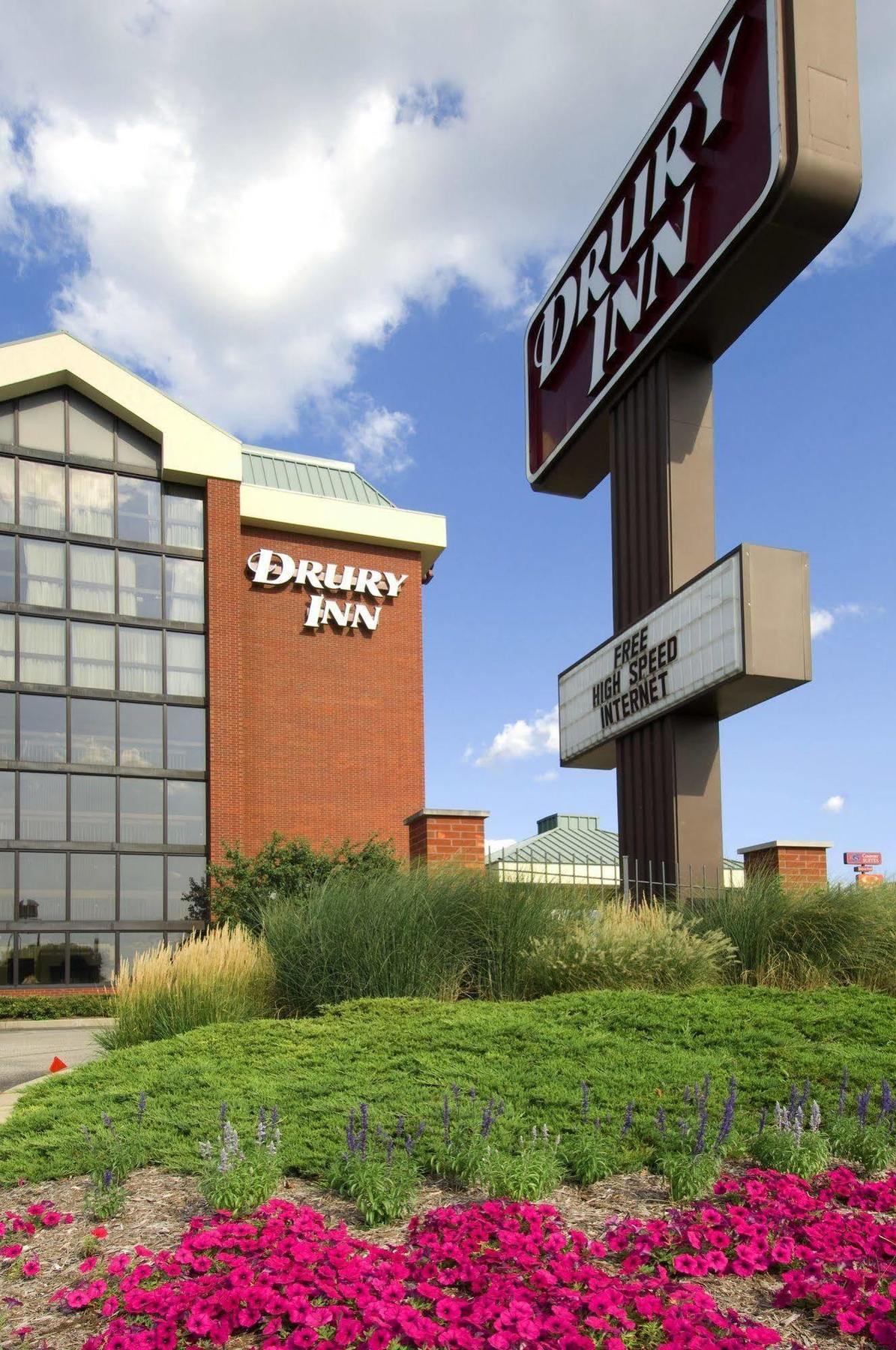 Drury Inn & Suites Terre Haute Exteriör bild